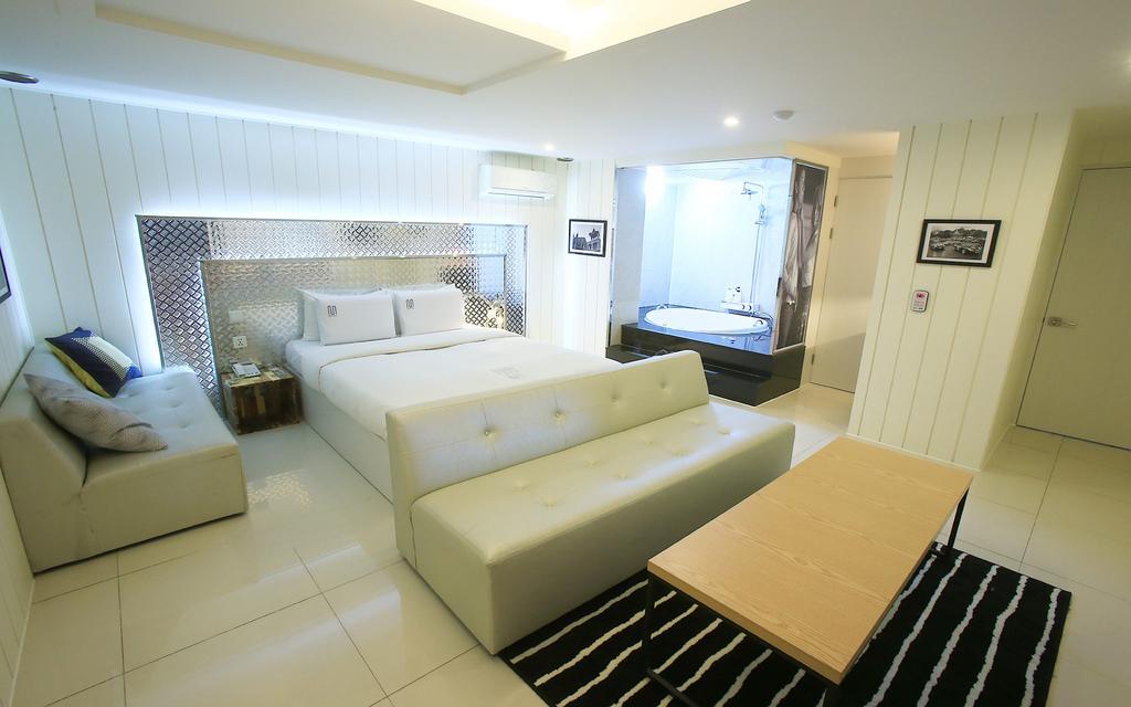Merdi Hotel Suwon Esterno foto
