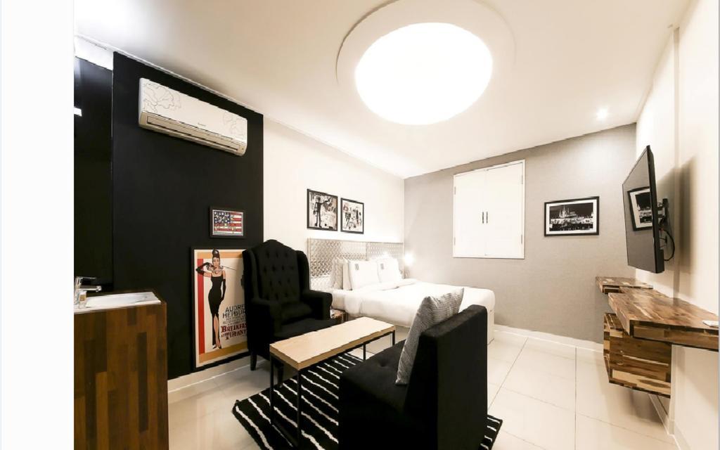 Merdi Hotel Suwon Esterno foto