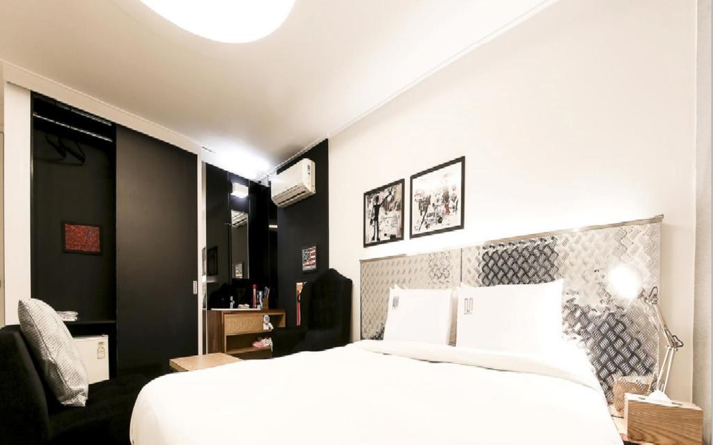 Merdi Hotel Suwon Esterno foto
