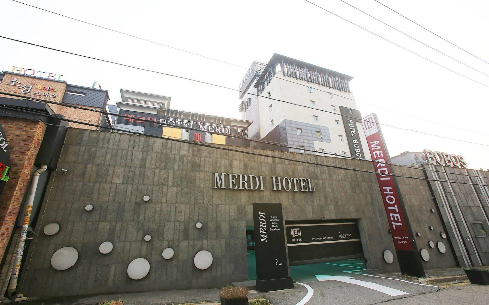 Merdi Hotel Suwon Esterno foto