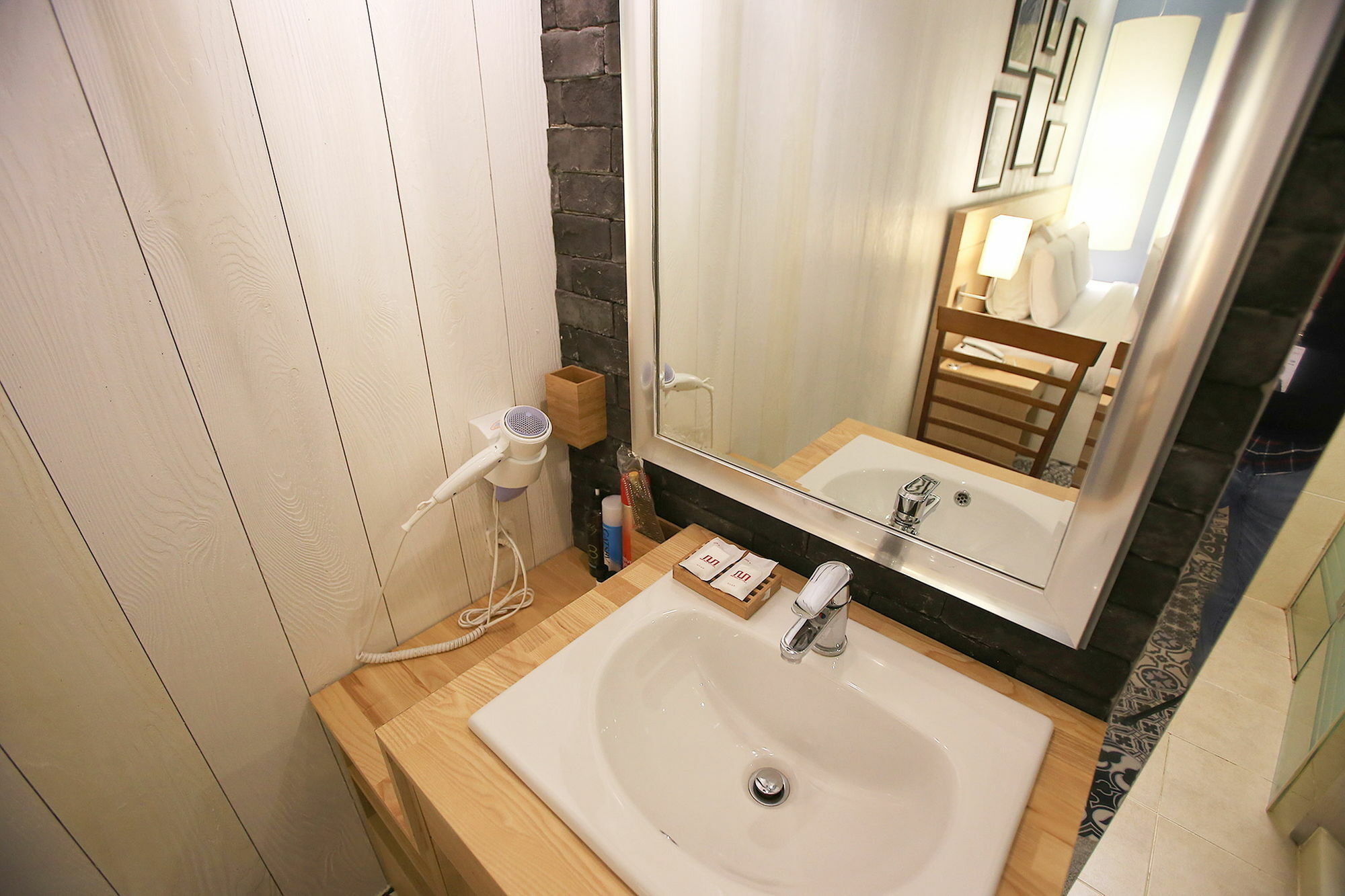 Merdi Hotel Suwon Esterno foto