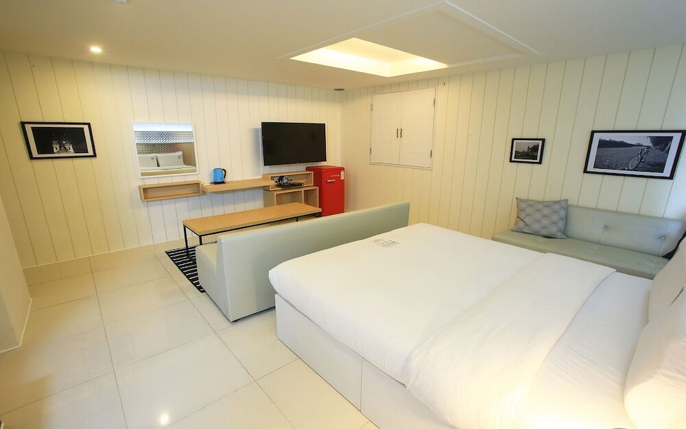 Merdi Hotel Suwon Esterno foto